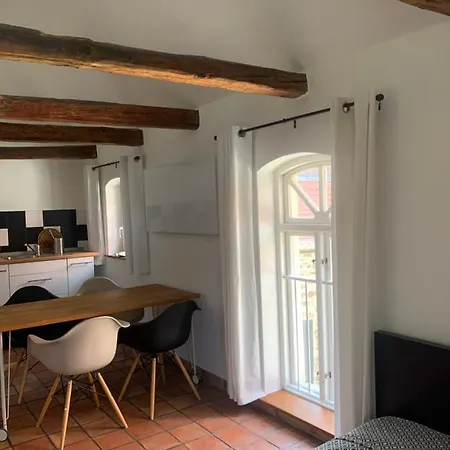 Auf Denkmalgeschuetztem Dreiseithof In Bei Grimma Apartment *