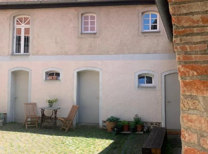 Auf Denkmalgeschuetztem Dreiseithof In Bei Grimma * Hofgen (Saxony)